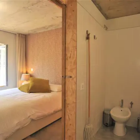 Madragoa Moderns Apartment