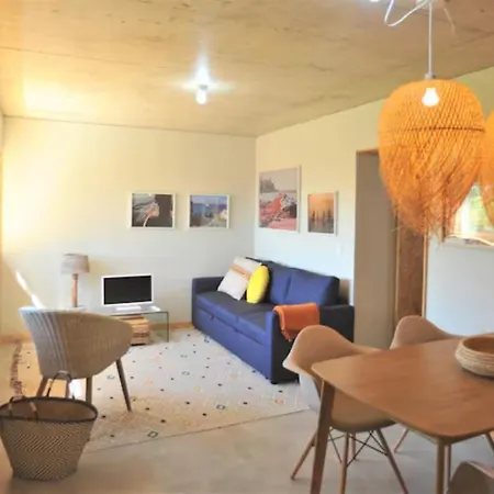 Madragoa Moderns Apartment