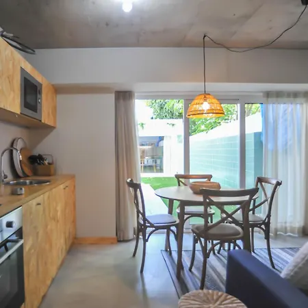 Apartment Madragoa Moderns *
